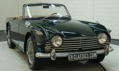 Triumph TR 4